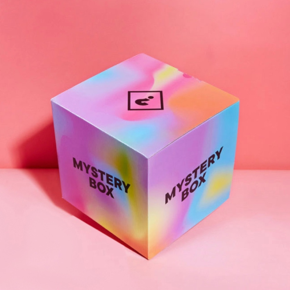 Women’s Size XS/S Apparel Mystery Box